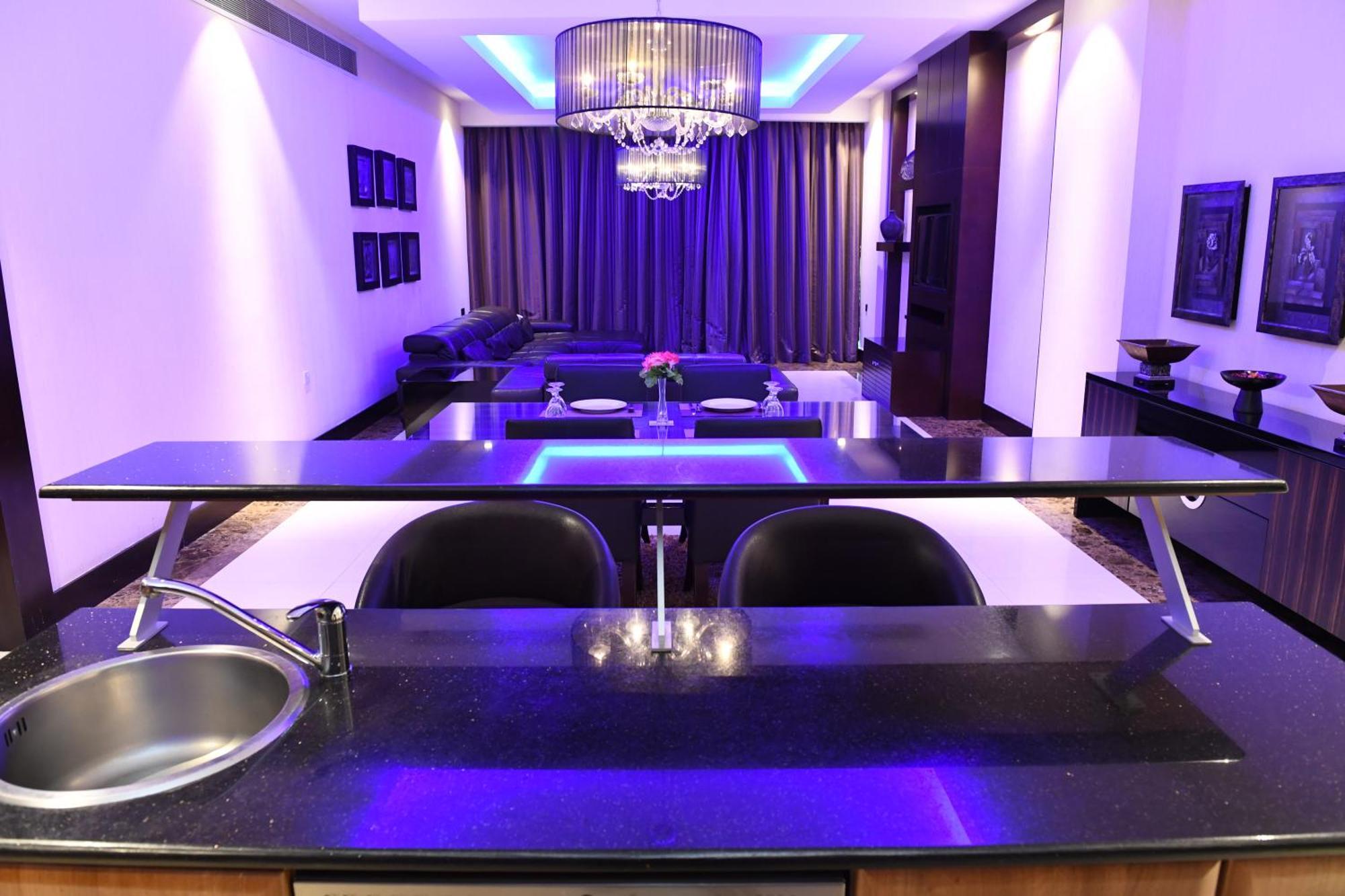 Ista Suites Seef Manama Exterior foto